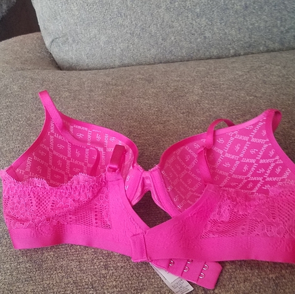 VICTORIA'S SECRET BRA - Picture 4 of 4